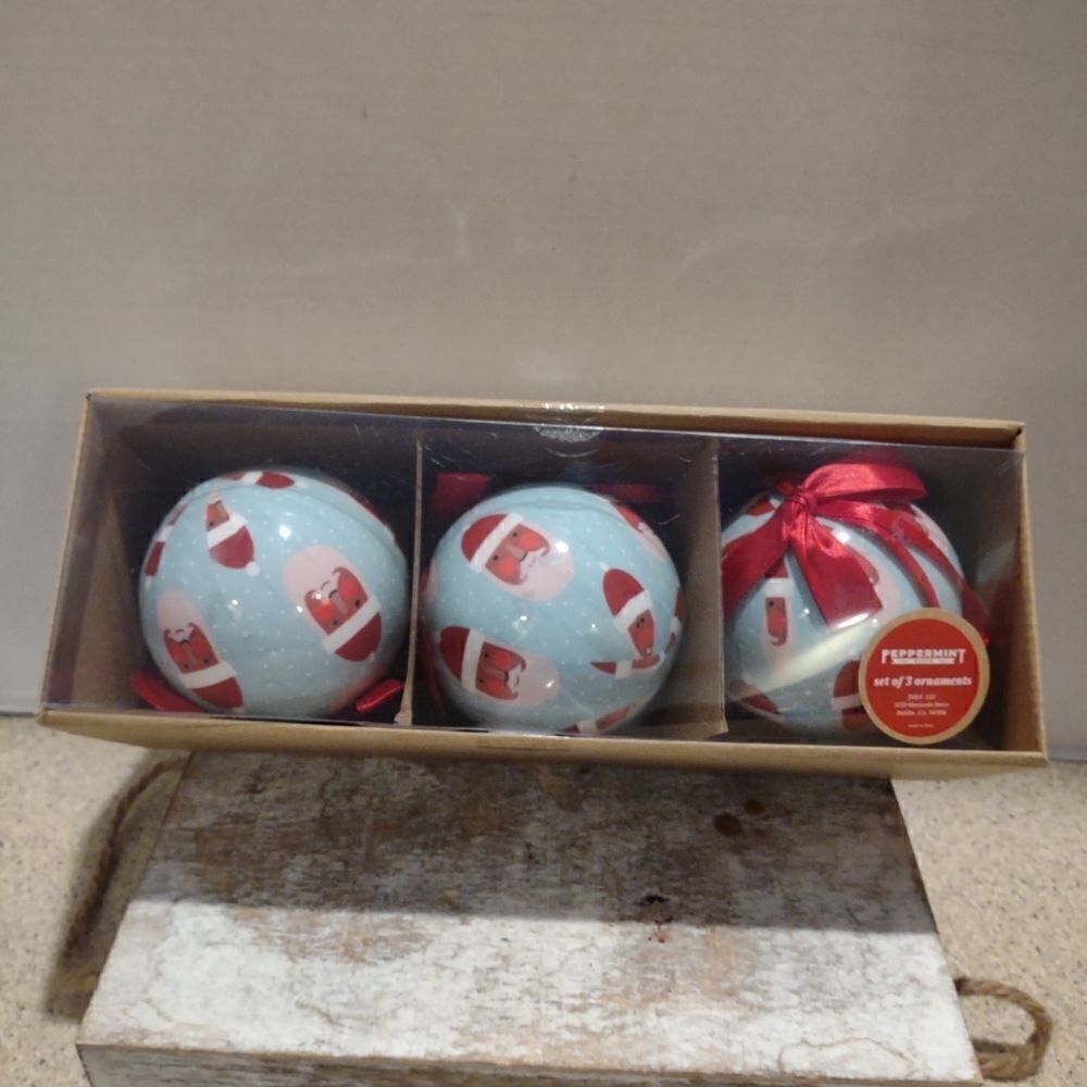 African American Santa Ornaments. Ch2